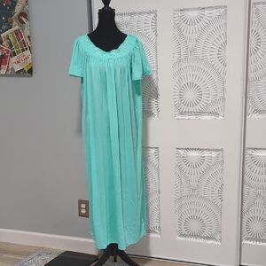 Vintage Miss Elaine Silky Aqua  Nightgown